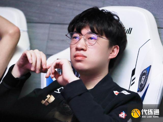 你可以永远相信李元浩!连续两周登上最佳阵容!小虎成为队伍超人