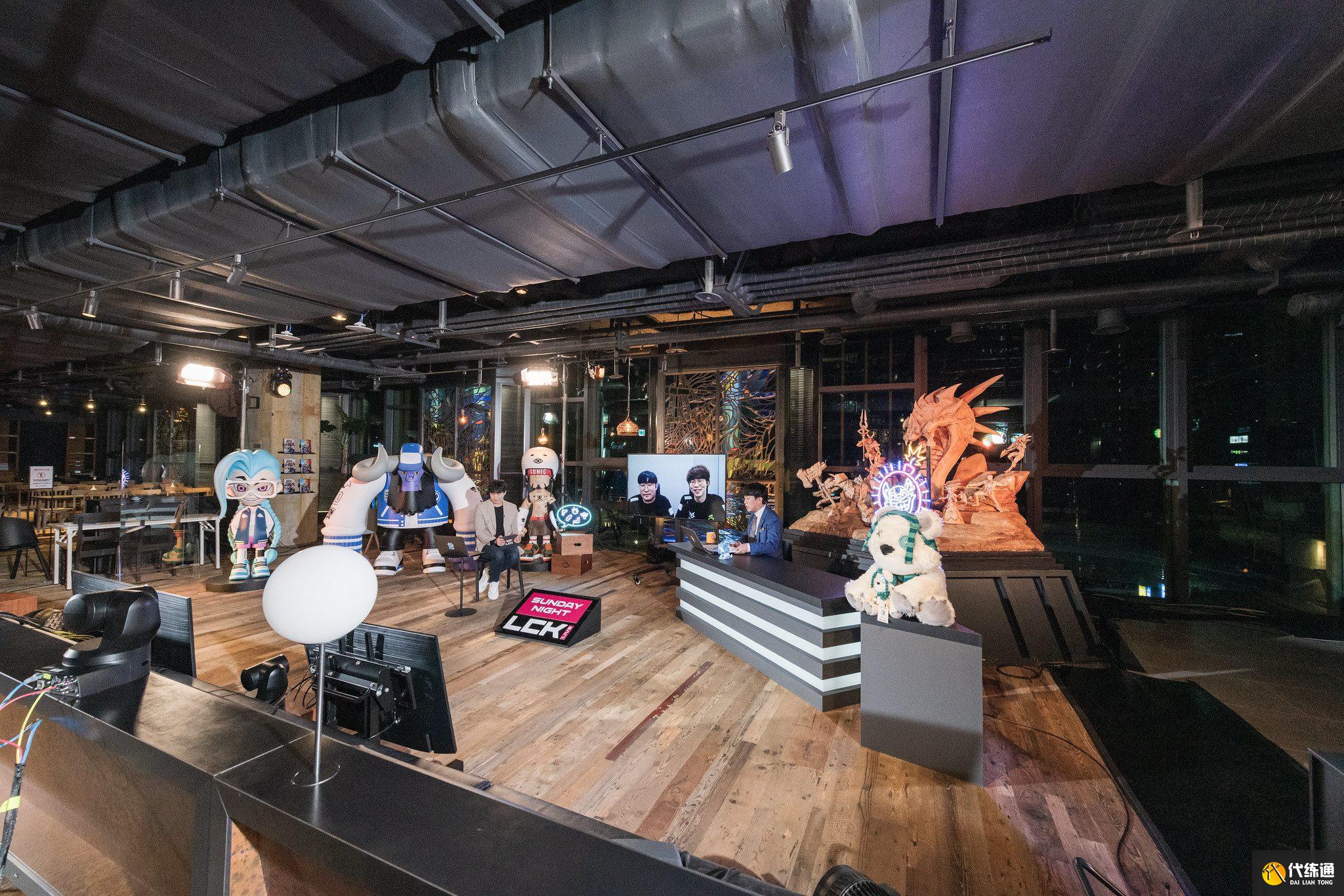 外媒发布全球LOL战队排行榜:前排稳固不变,BLG与T1挤进榜单