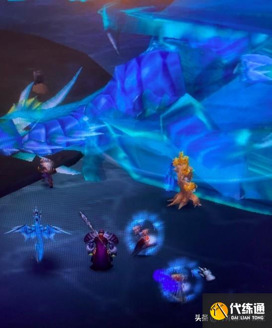 魔兽世界怀旧服:混合职业没人带,只能靠自强,于是杂耍队出现了